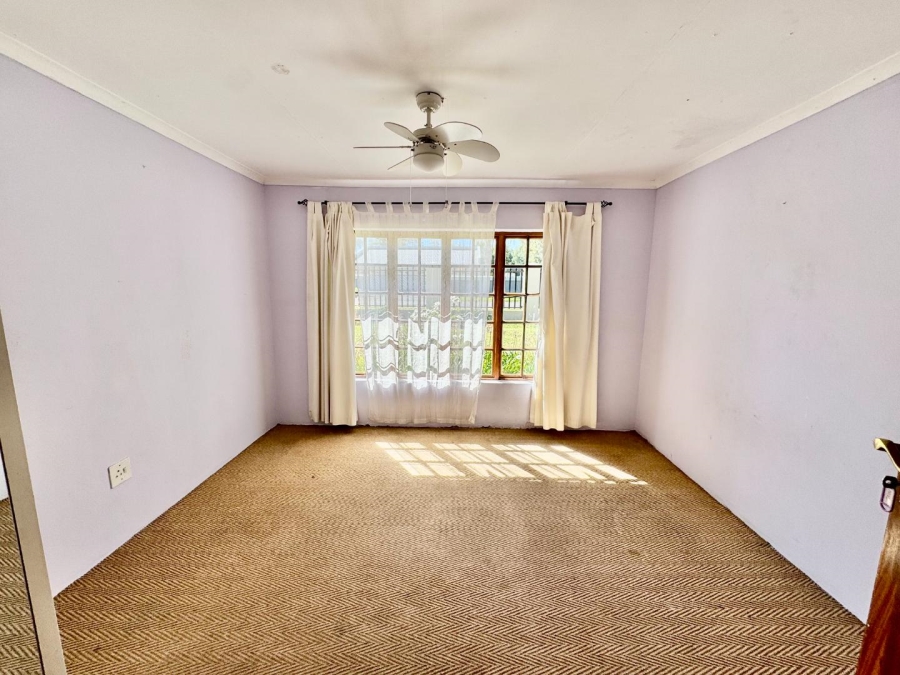 Commercial Property for Sale in Fairlead Gauteng