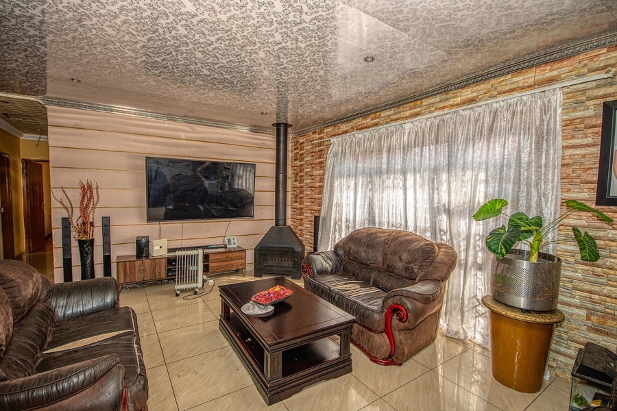 3 Bedroom Property for Sale in Southdowns Gauteng