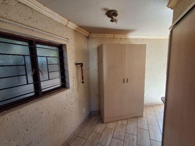 To Let 5 Bedroom Property for Rent in Van Riebeeck Park Gauteng
