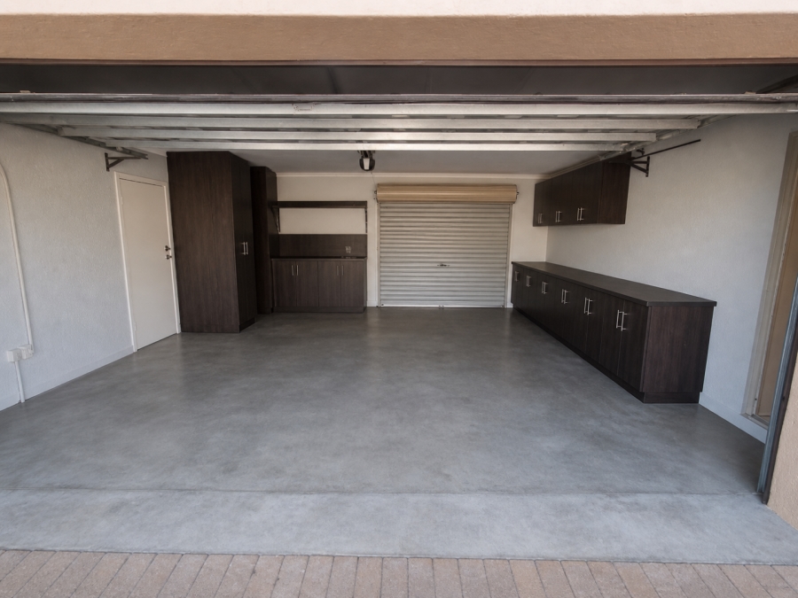 To Let 5 Bedroom Property for Rent in Van Riebeeck Park Gauteng