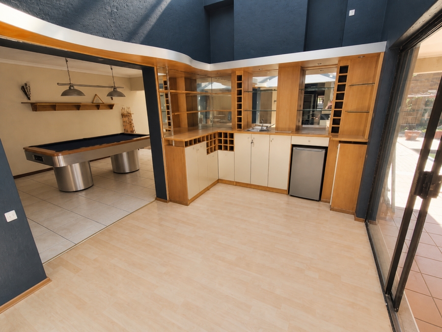 To Let 5 Bedroom Property for Rent in Van Riebeeck Park Gauteng