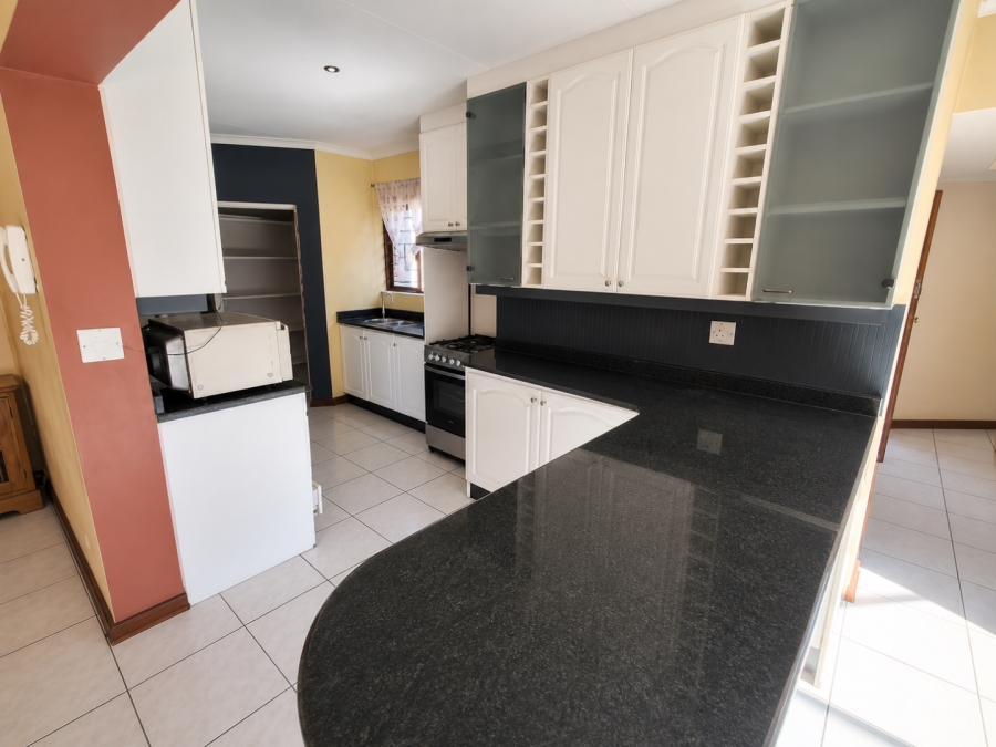 To Let 5 Bedroom Property for Rent in Van Riebeeck Park Gauteng