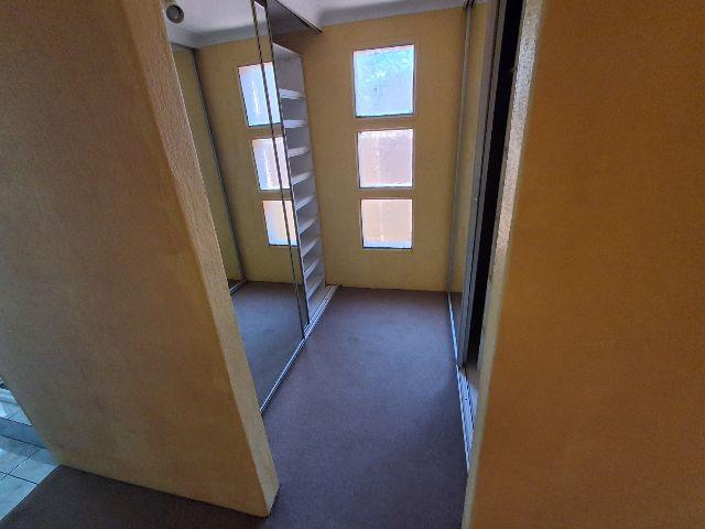 To Let 5 Bedroom Property for Rent in Van Riebeeck Park Gauteng