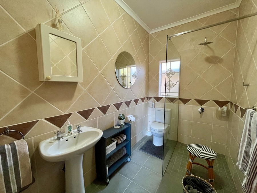 2 Bedroom Property for Sale in Faerie Glen Gauteng
