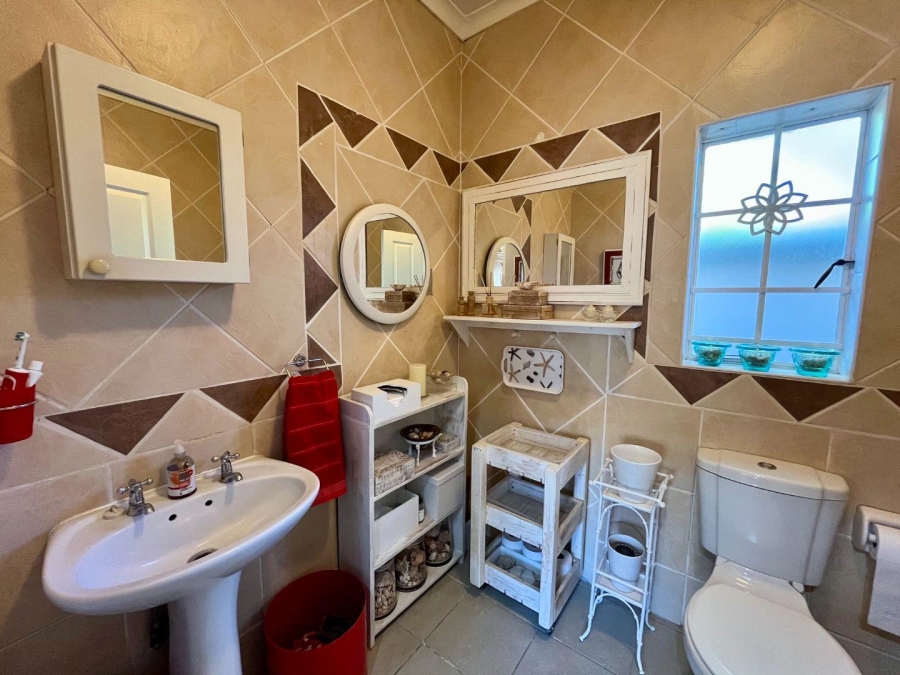 2 Bedroom Property for Sale in Faerie Glen Gauteng