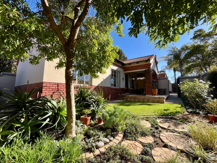 2 Bedroom Property for Sale in Faerie Glen Gauteng