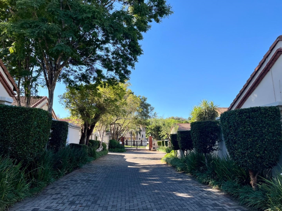 2 Bedroom Property for Sale in Faerie Glen Gauteng