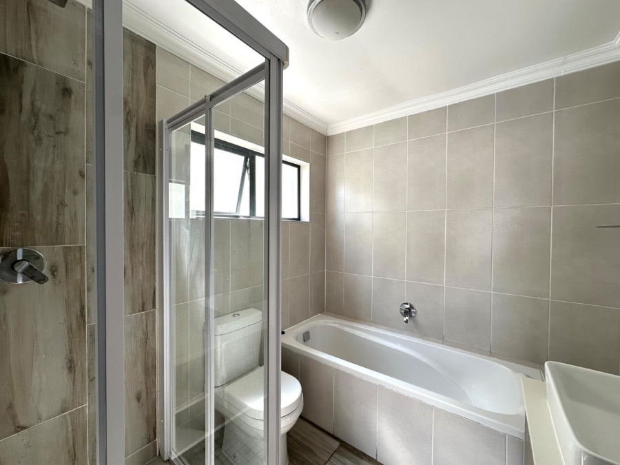 2 Bedroom Property for Sale in Carlswald Gauteng