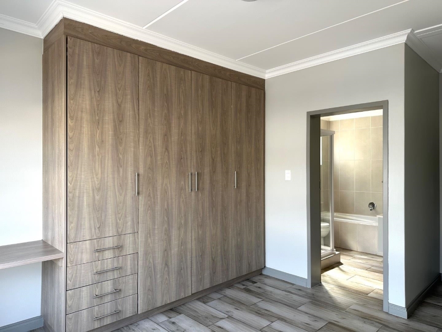 2 Bedroom Property for Sale in Carlswald Gauteng