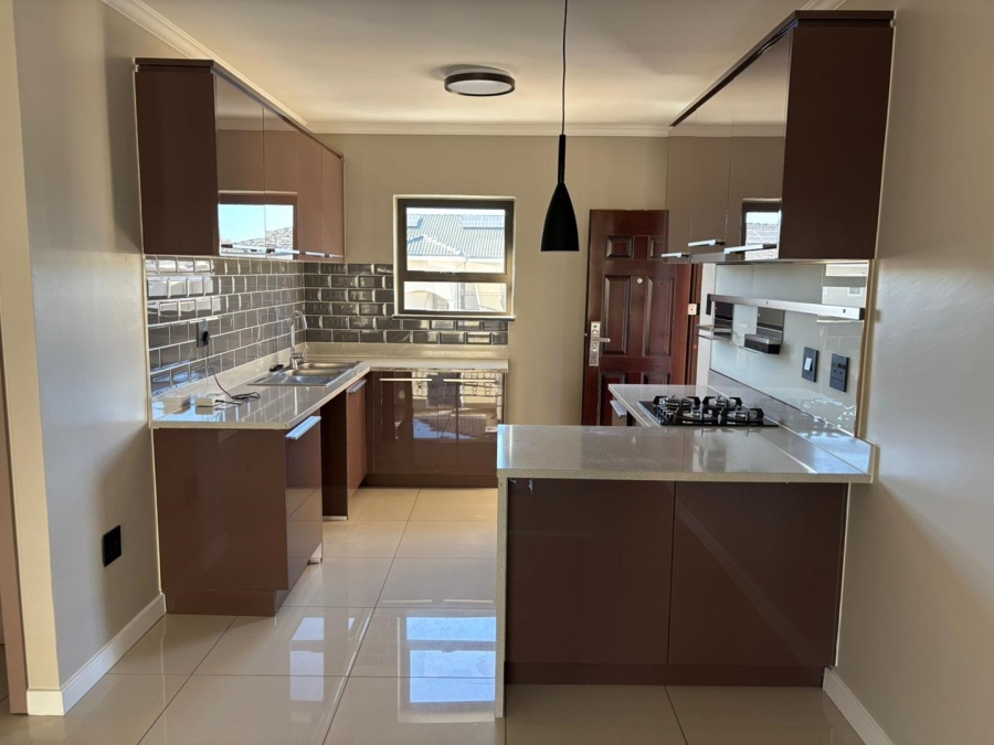 2 Bedroom Property for Sale in Kosmosdal Gauteng