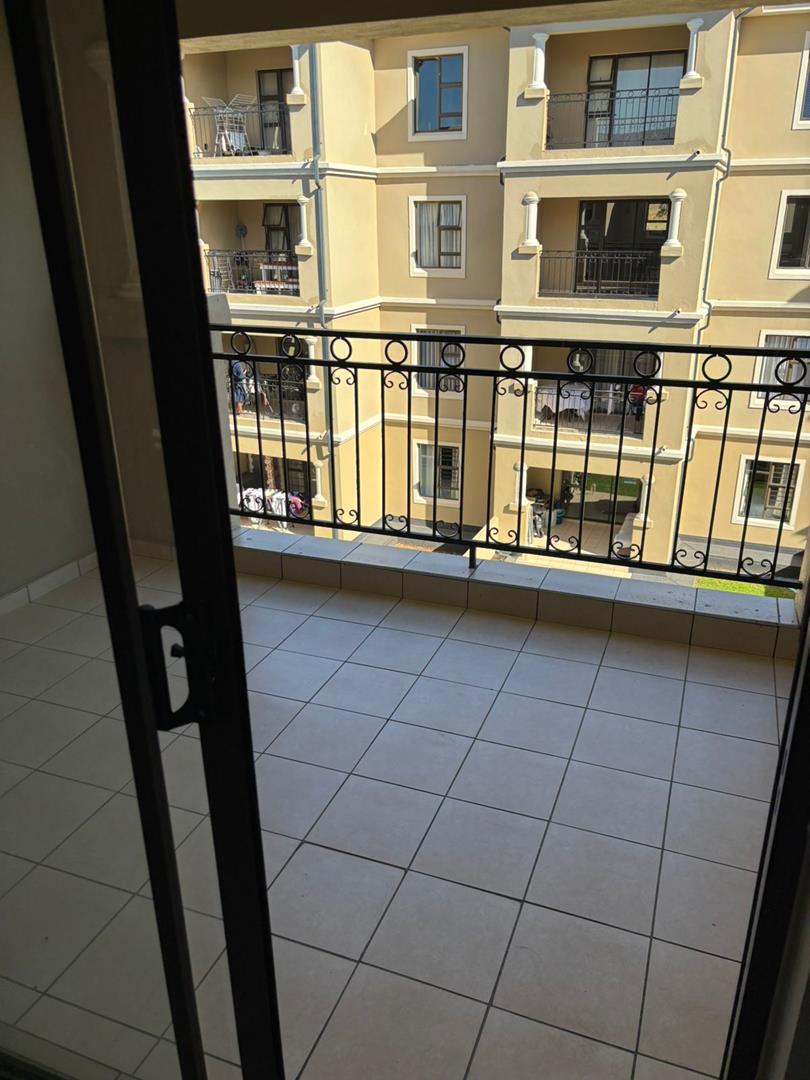 2 Bedroom Property for Sale in Kosmosdal Gauteng