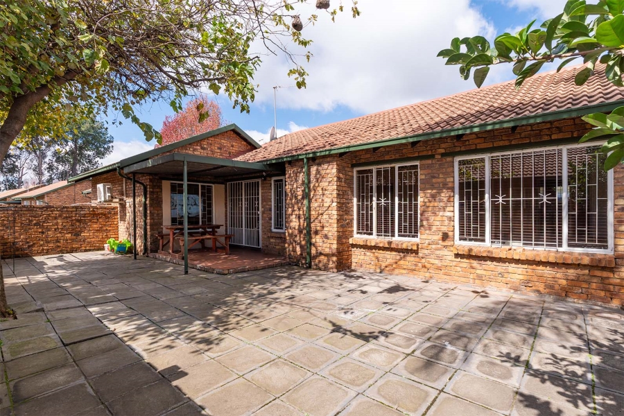 3 Bedroom Property for Sale in Terenure Gauteng