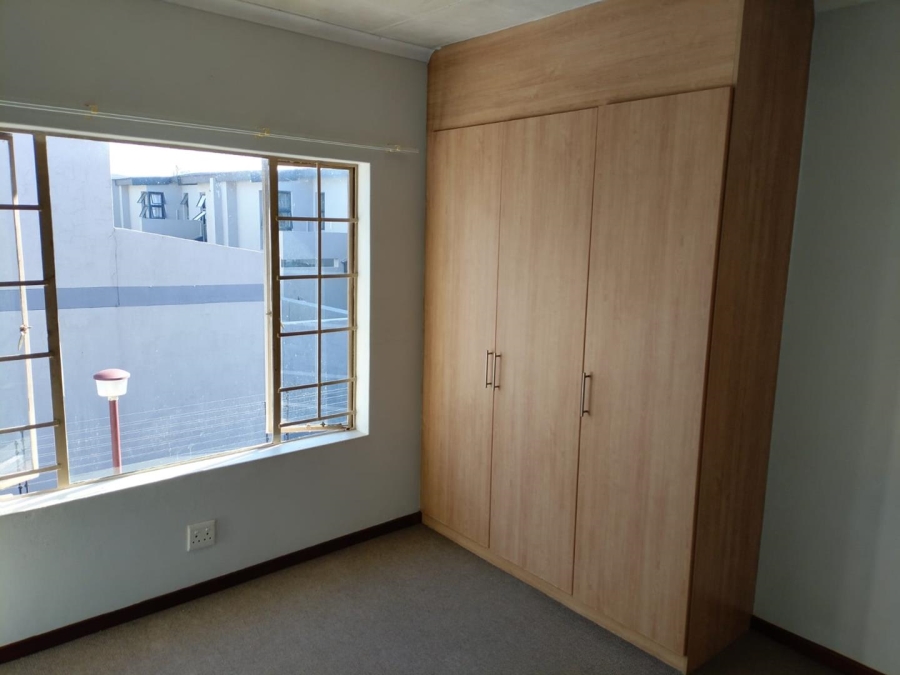 To Let 2 Bedroom Property for Rent in Rynfield A H Gauteng
