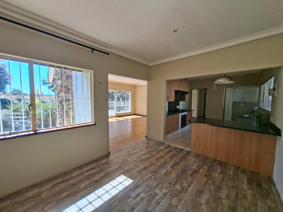 To Let 4 Bedroom Property for Rent in Buccleuch Gauteng