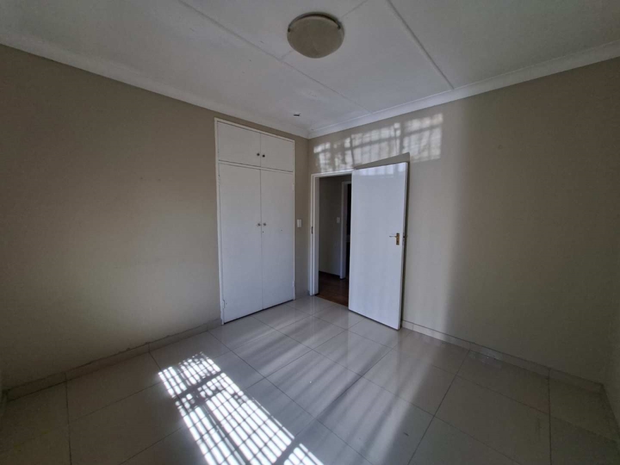 To Let 4 Bedroom Property for Rent in Buccleuch Gauteng