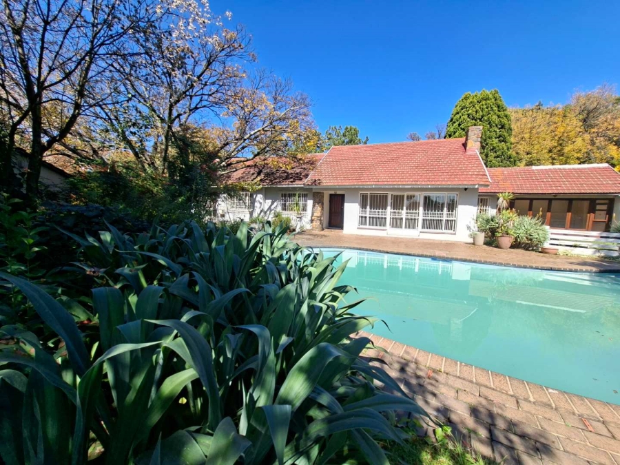 To Let 4 Bedroom Property for Rent in Buccleuch Gauteng