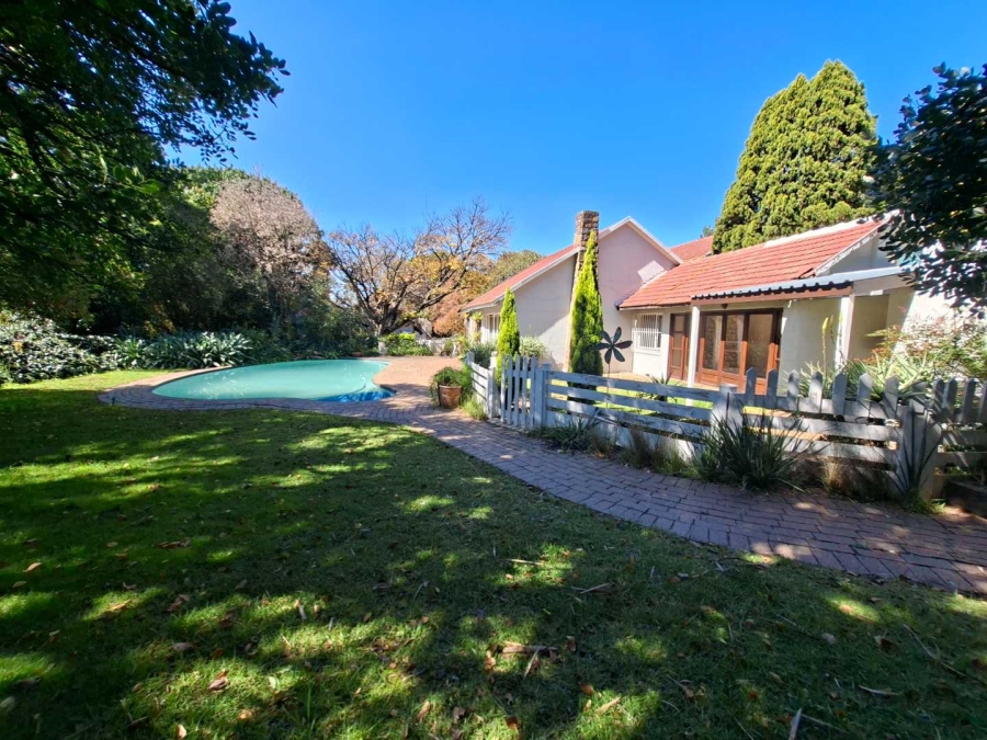 To Let 4 Bedroom Property for Rent in Buccleuch Gauteng