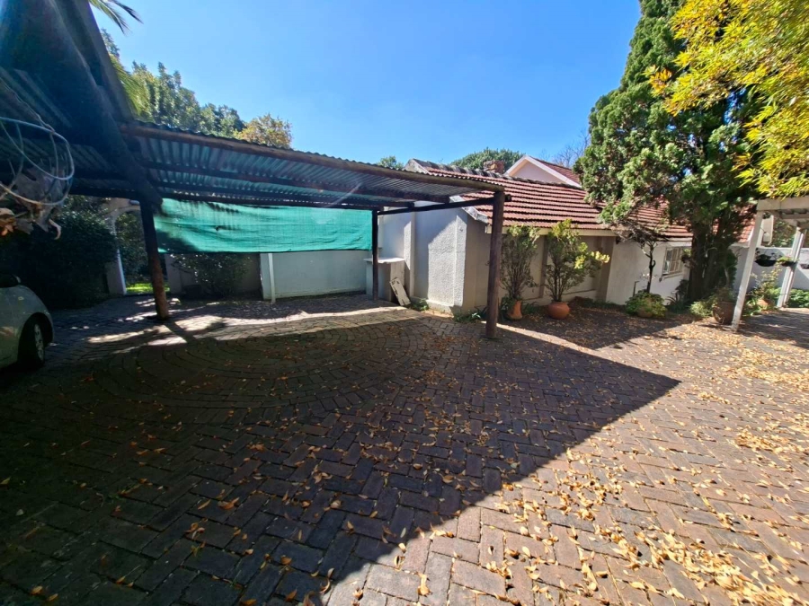 To Let 4 Bedroom Property for Rent in Buccleuch Gauteng