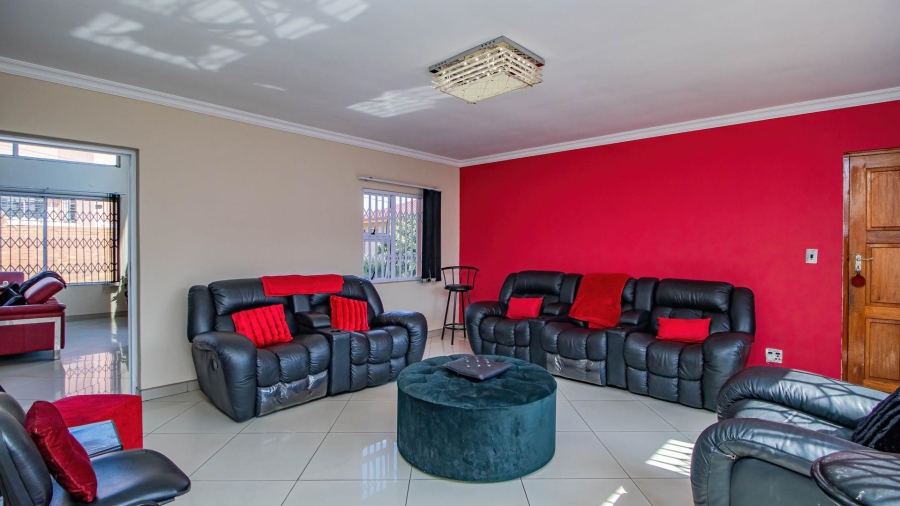 4 Bedroom Property for Sale in Rynsoord Gauteng