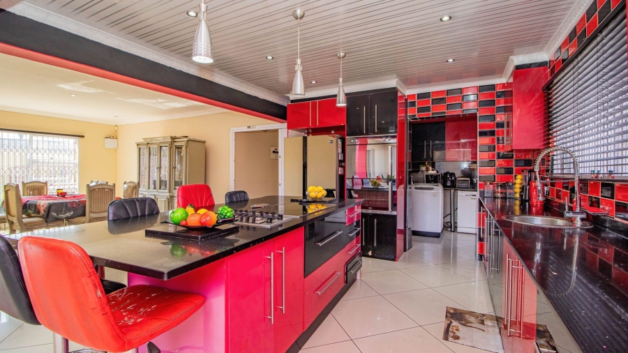 4 Bedroom Property for Sale in Rynsoord Gauteng