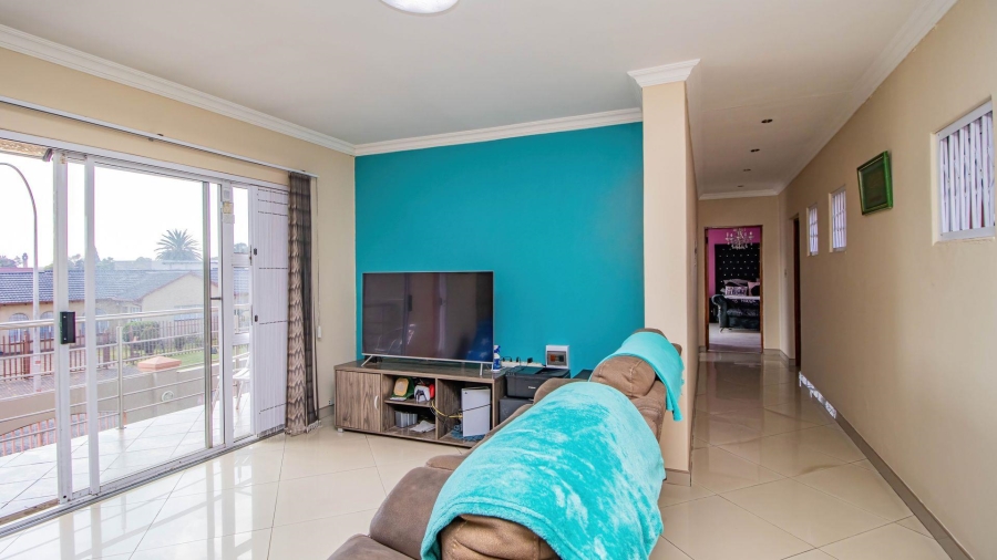 4 Bedroom Property for Sale in Rynsoord Gauteng
