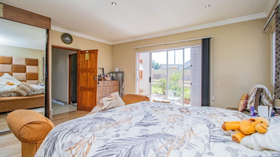 4 Bedroom Property for Sale in Rynsoord Gauteng
