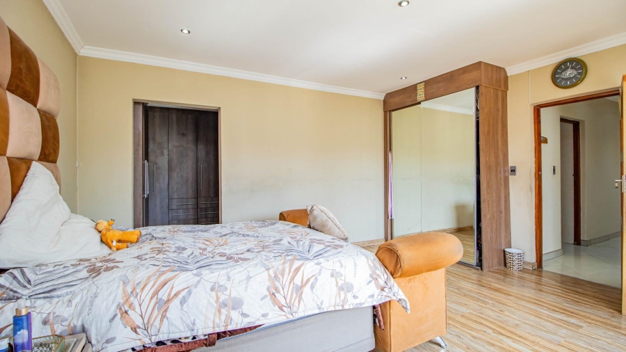 4 Bedroom Property for Sale in Rynsoord Gauteng