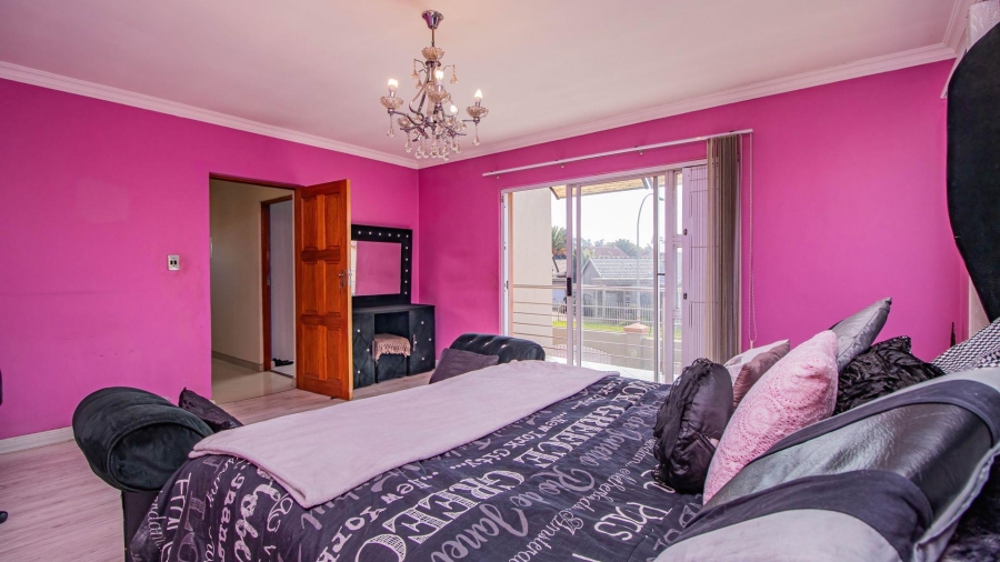 4 Bedroom Property for Sale in Rynsoord Gauteng