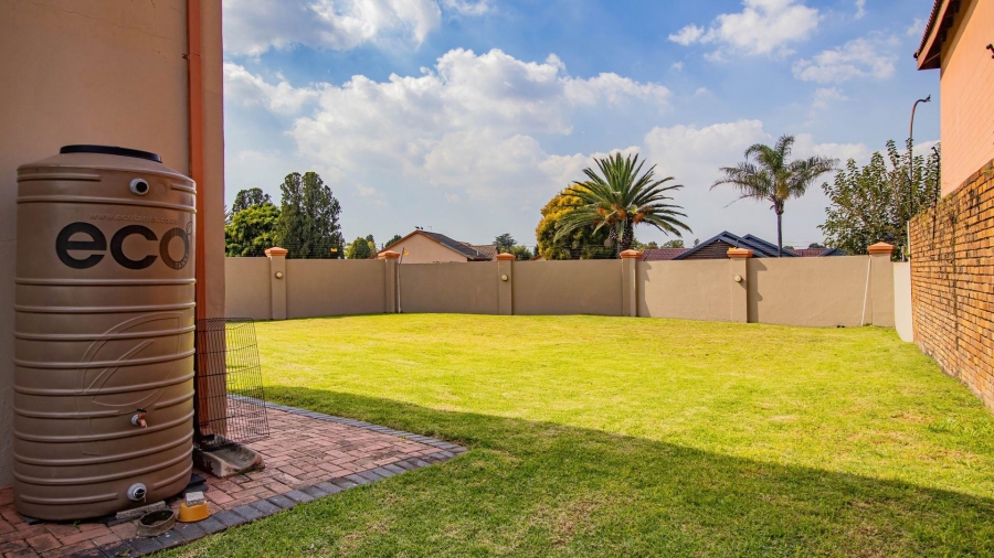 4 Bedroom Property for Sale in Rynsoord Gauteng