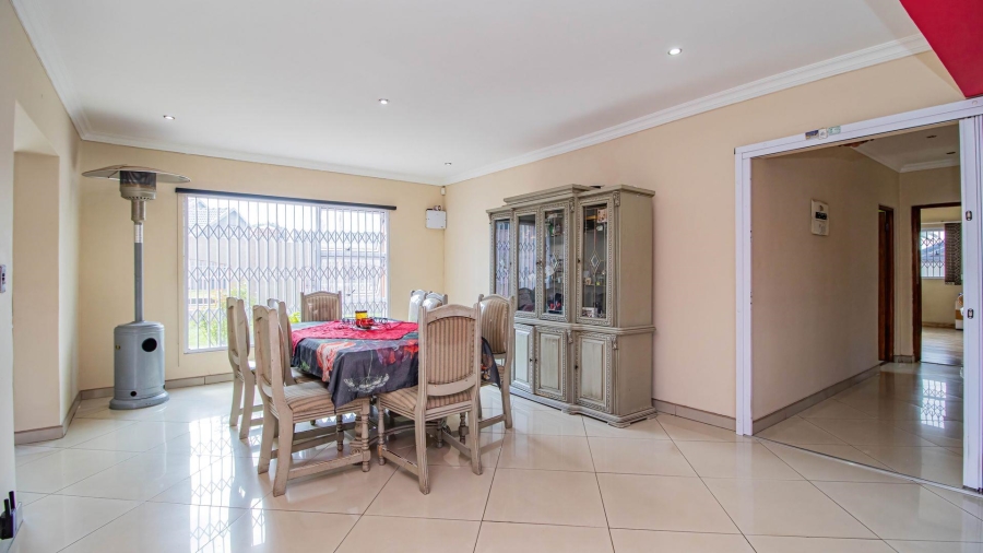 4 Bedroom Property for Sale in Rynsoord Gauteng
