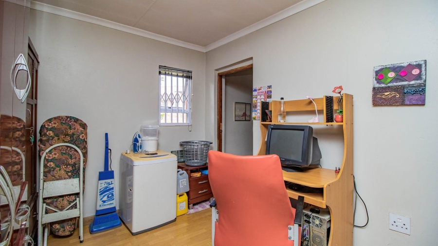 4 Bedroom Property for Sale in Rynsoord Gauteng