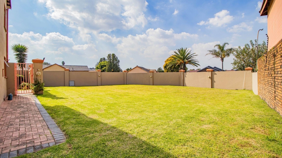 4 Bedroom Property for Sale in Rynsoord Gauteng