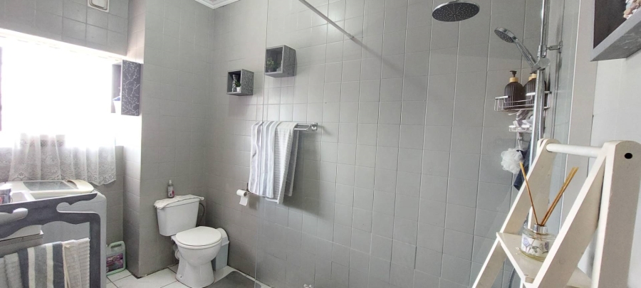 2 Bedroom Property for Sale in Albemarle Gauteng