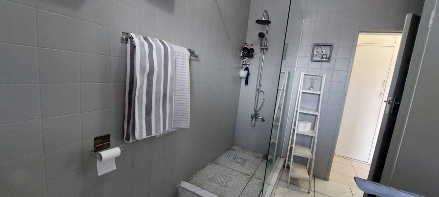 2 Bedroom Property for Sale in Albemarle Gauteng