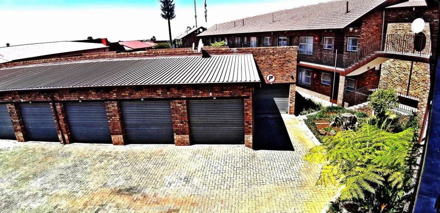 2 Bedroom Property for Sale in Albemarle Gauteng
