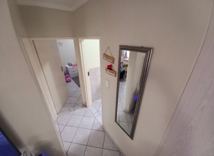 2 Bedroom Property for Sale in Kirkney Gauteng