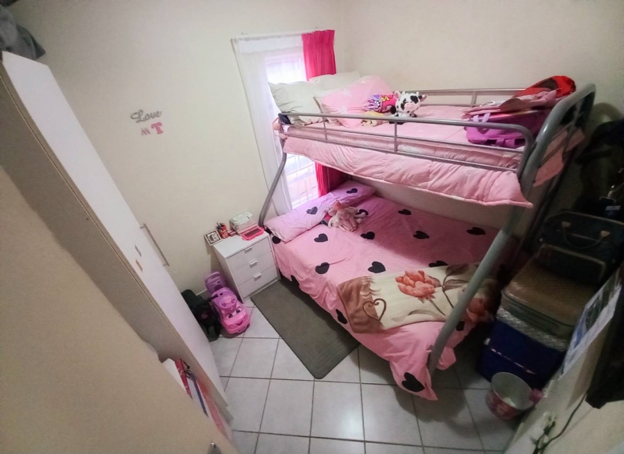 2 Bedroom Property for Sale in Kirkney Gauteng