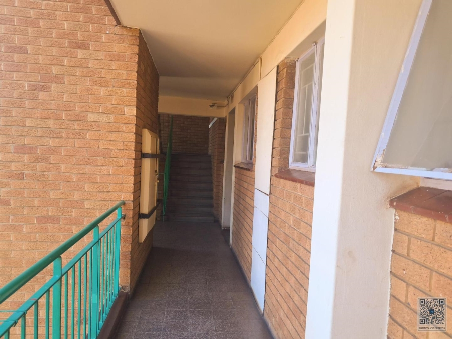 1 Bedroom Property for Sale in Sunnyside Gauteng