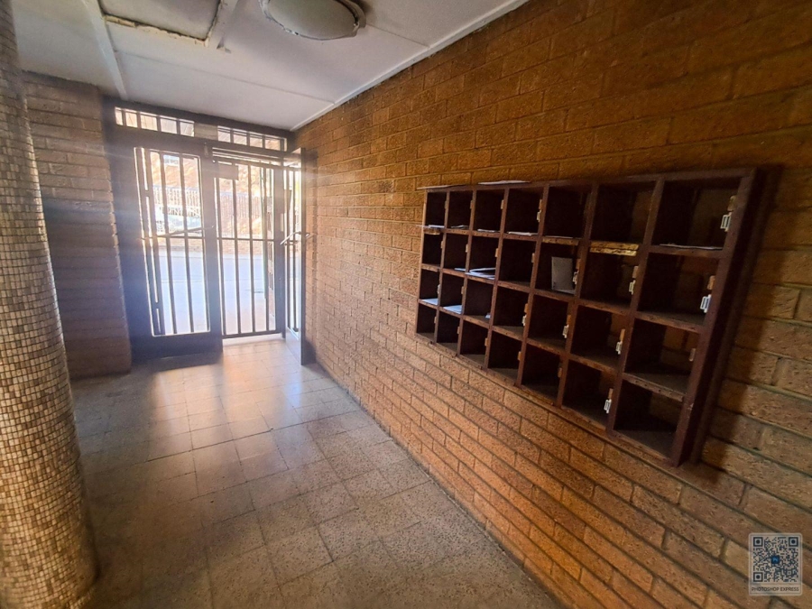 1 Bedroom Property for Sale in Sunnyside Gauteng