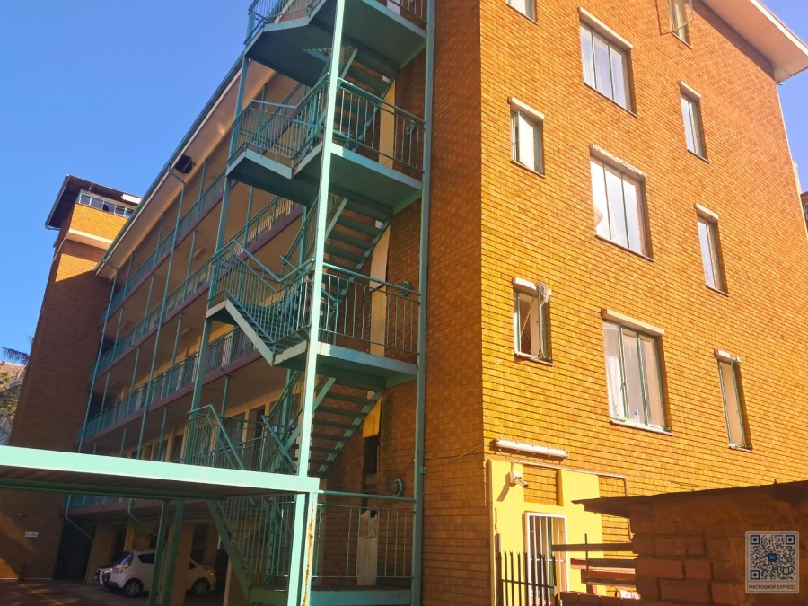 1 Bedroom Property for Sale in Sunnyside Gauteng