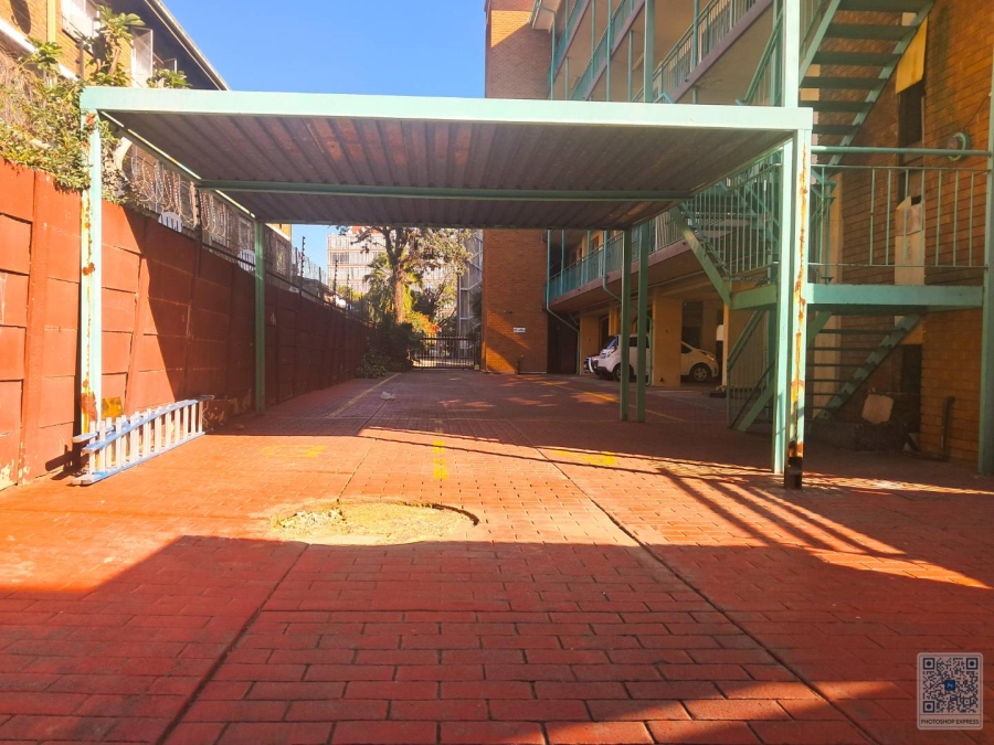 1 Bedroom Property for Sale in Sunnyside Gauteng