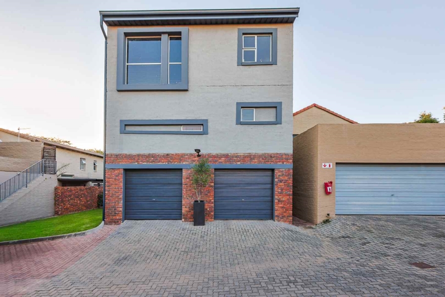 2 Bedroom Property for Sale in Olympus AH Gauteng