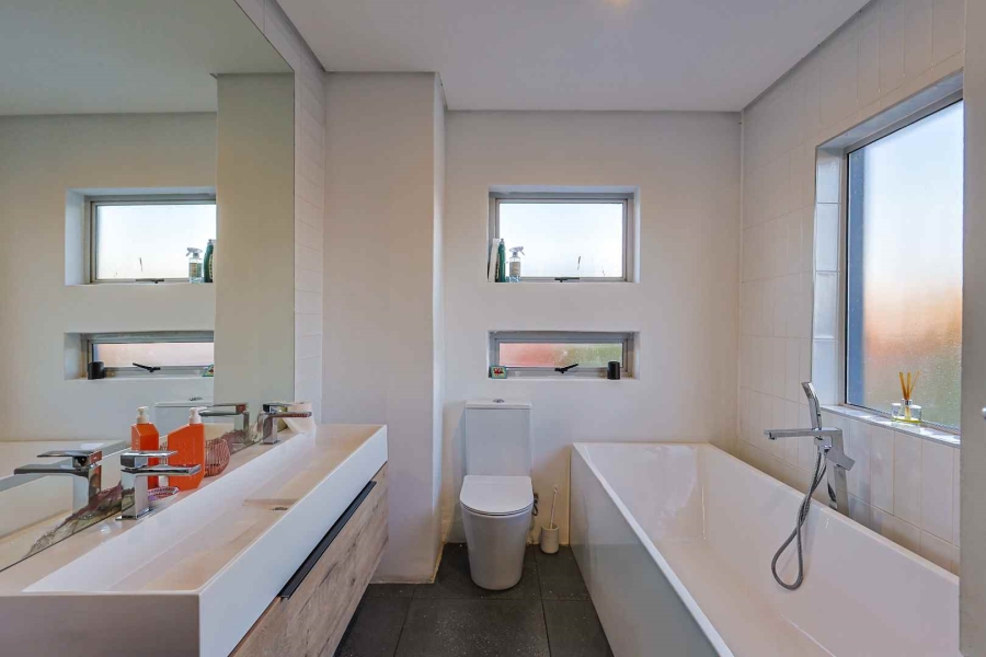 2 Bedroom Property for Sale in Olympus AH Gauteng