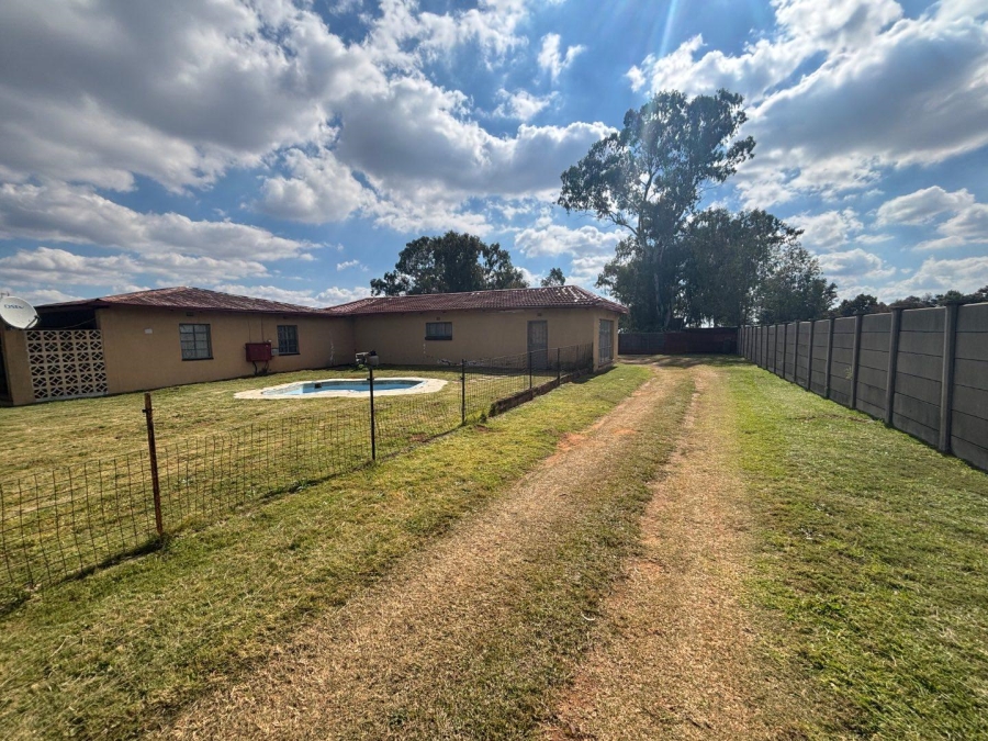 4 Bedroom Property for Sale in Dwarskloof Gauteng