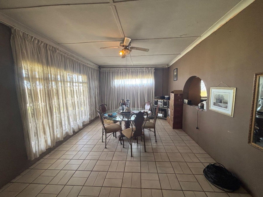 4 Bedroom Property for Sale in Dwarskloof Gauteng