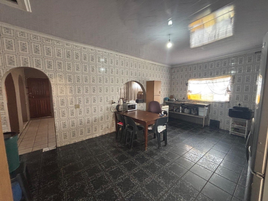 4 Bedroom Property for Sale in Dwarskloof Gauteng