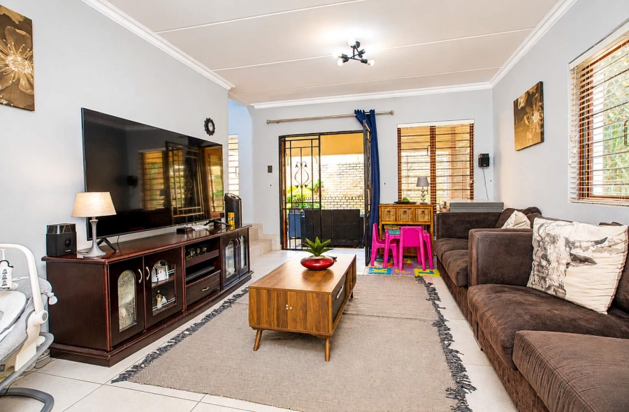 3 Bedroom Property for Sale in Willowbrook Gauteng