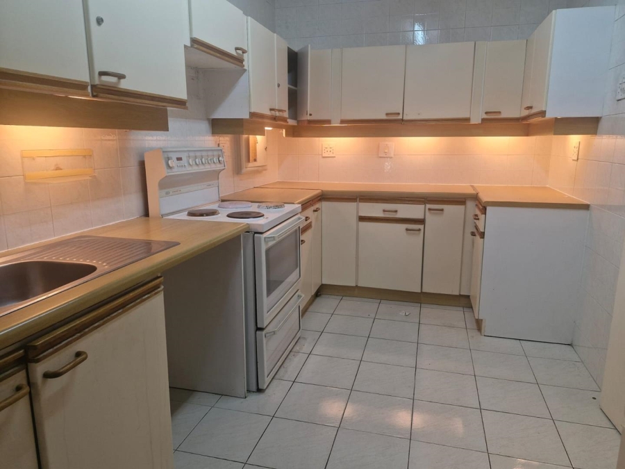 2 Bedroom Property for Sale in Benmore Gardens Gauteng