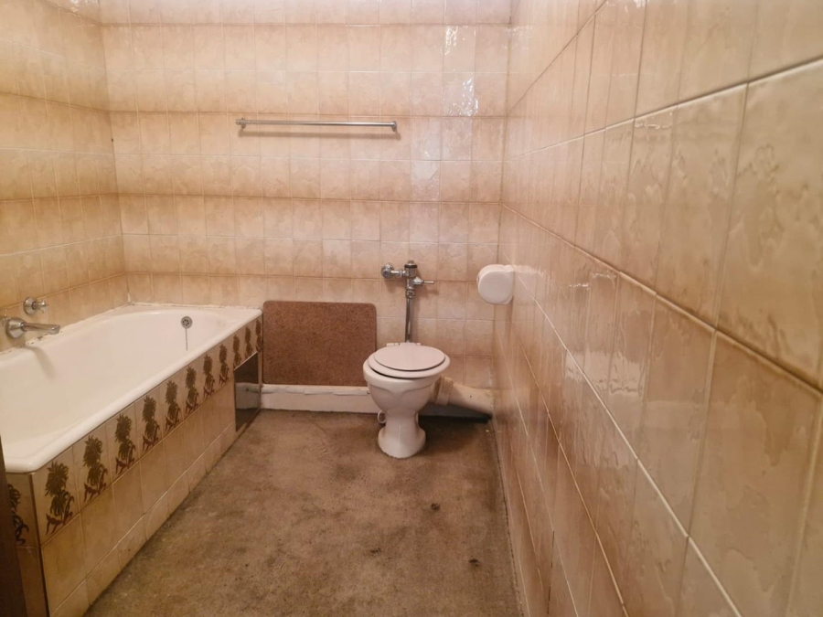 2 Bedroom Property for Sale in Benmore Gardens Gauteng