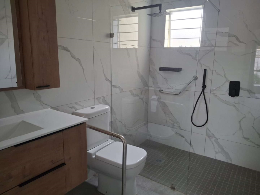 To Let 2 Bedroom Property for Rent in Morningside Gauteng